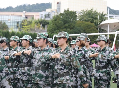上海奉贤区问题孩子的教育_，未来将如何影响决策？